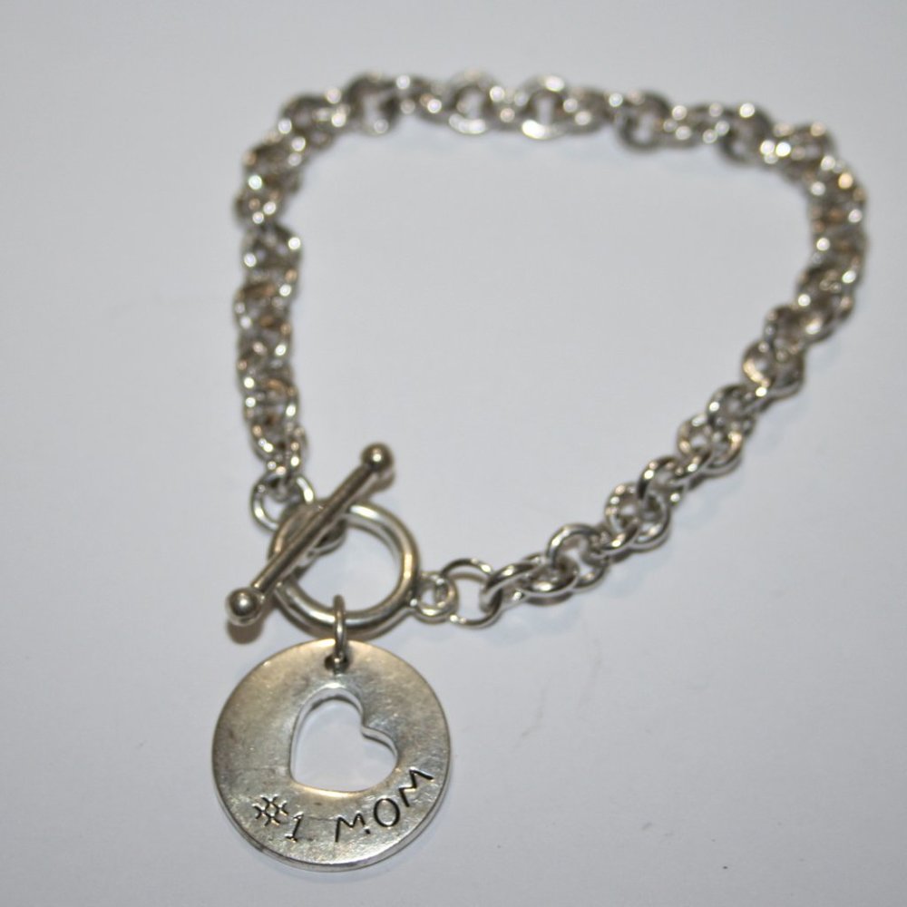 Beautiful silver #1 MOM bracelet 7.5"
